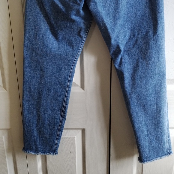 Levi's wedgie like New button fly raw hem size 29 jeans - Picture 9 of 12